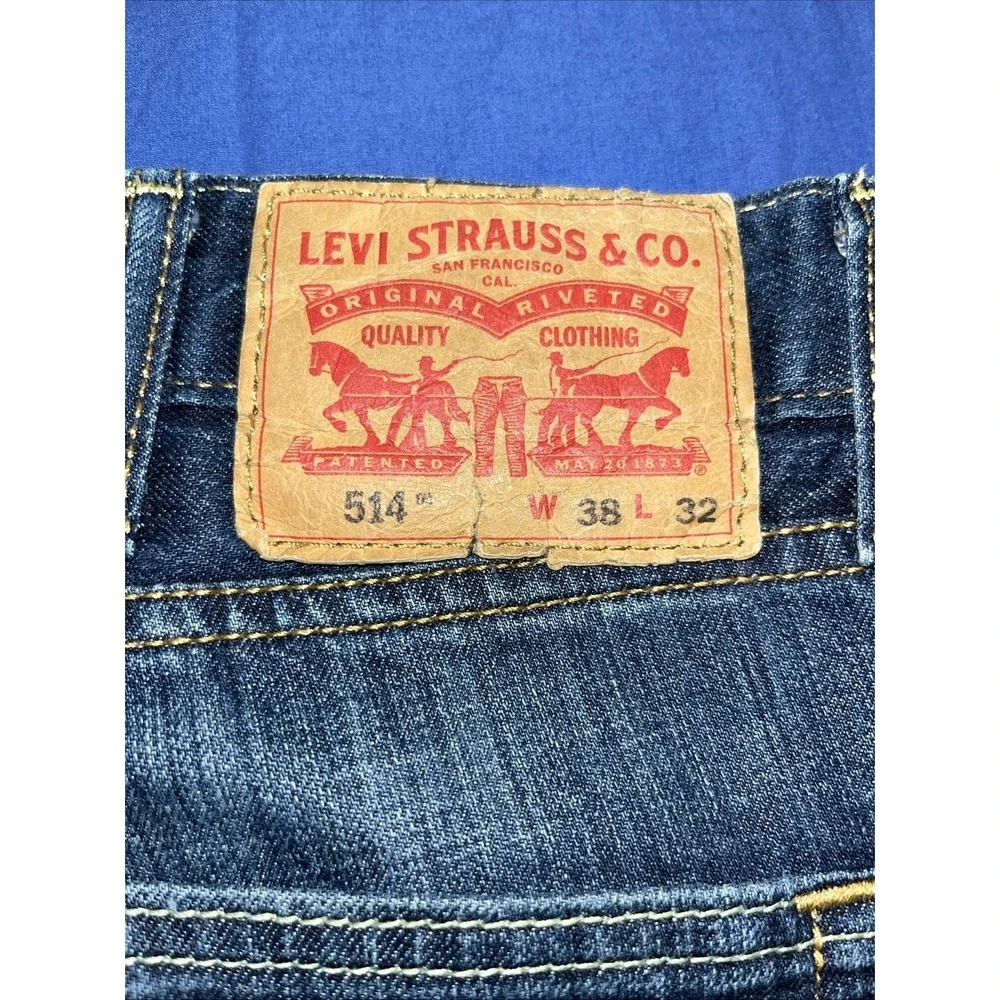 Levi's Men's 514 38 x 32 Original Straight Fit Jeans Medium Wash Blue Denim